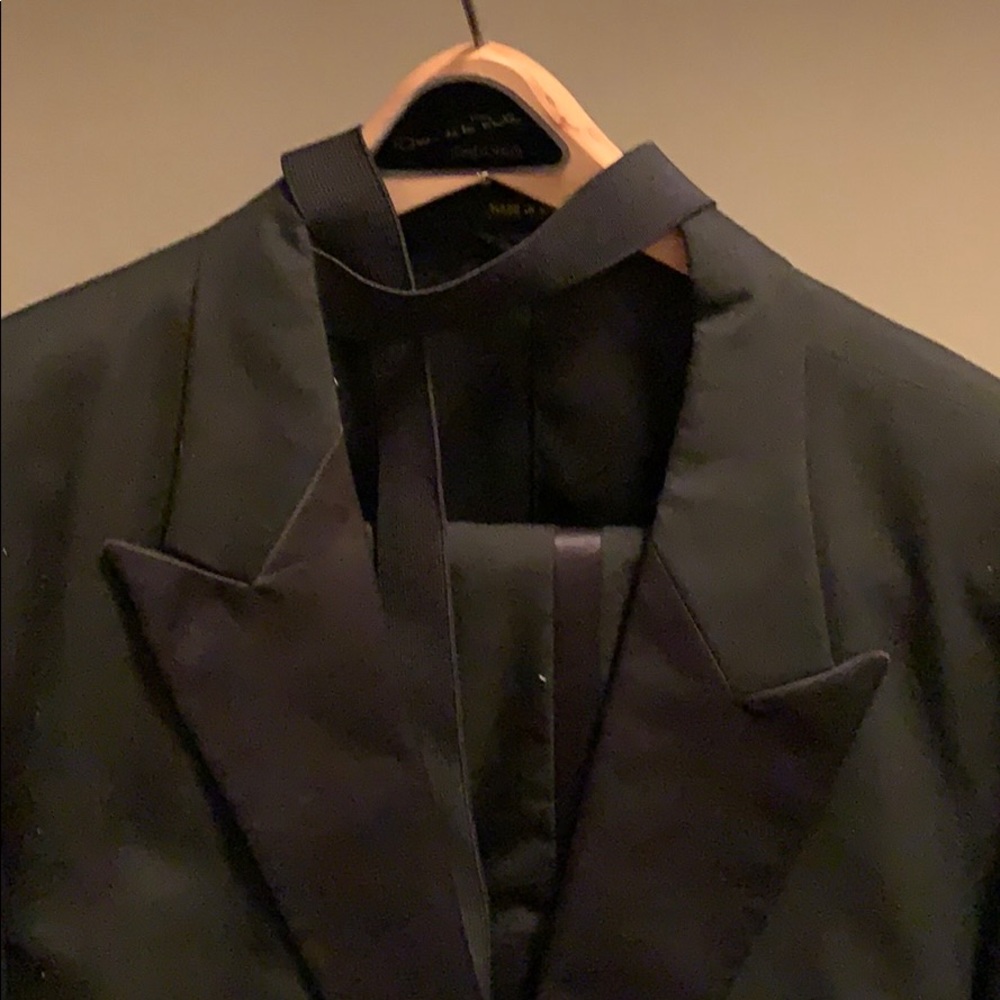 Oscar de la Renta formal wear